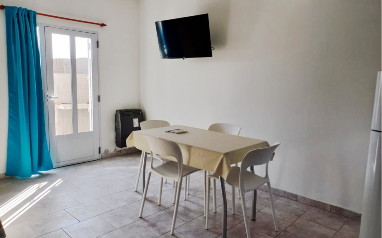Las Grutas totalmente equipado con TV por cable